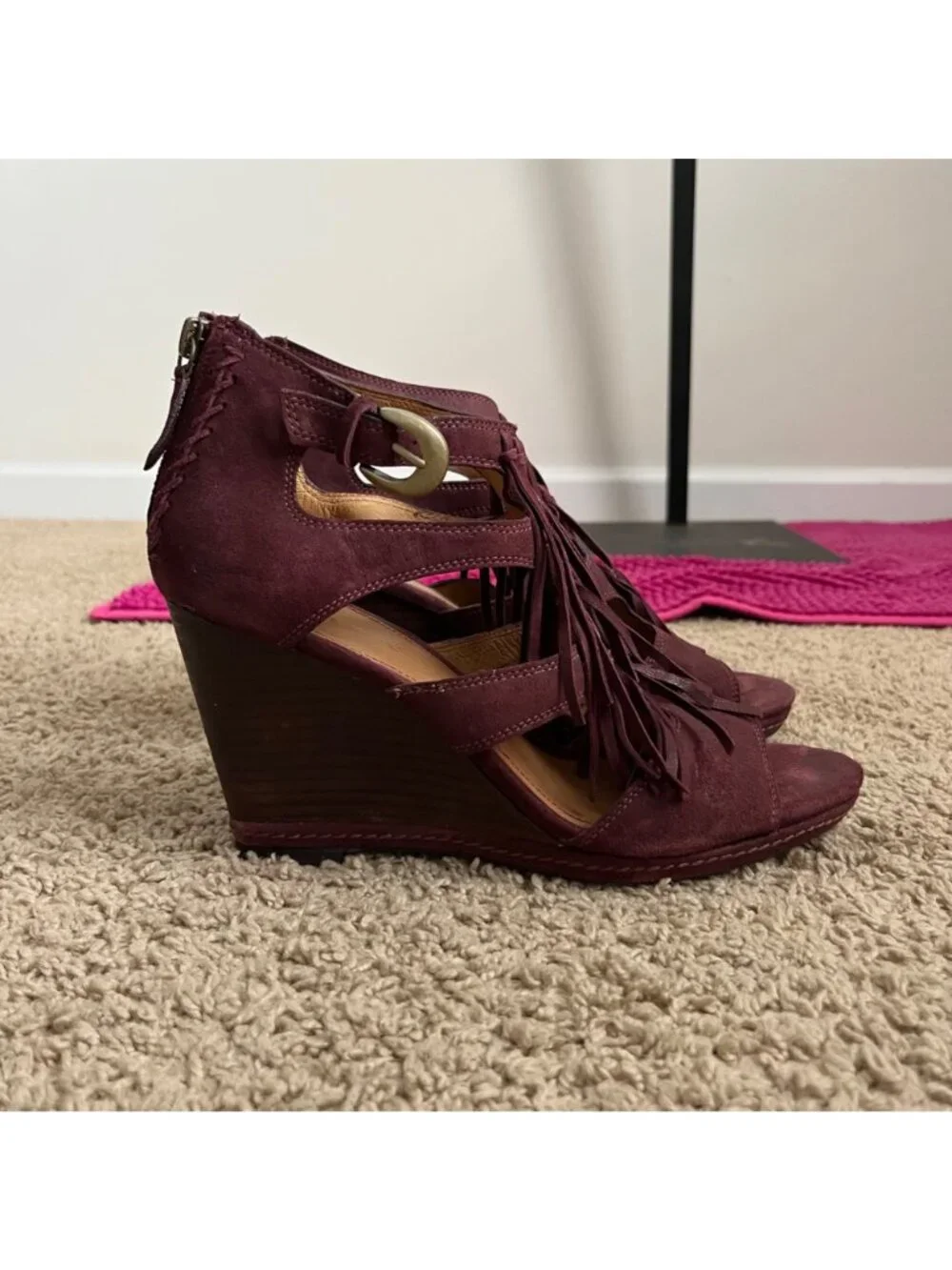 TRASK‎ Felicity Fringe Suede Leather Wedges in Wine Size 9.5
